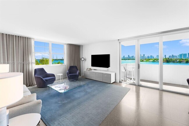 Building Photo - 5 Island Ave