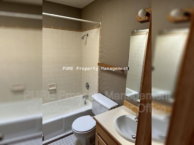 Building Photo - 1529 Spruce St