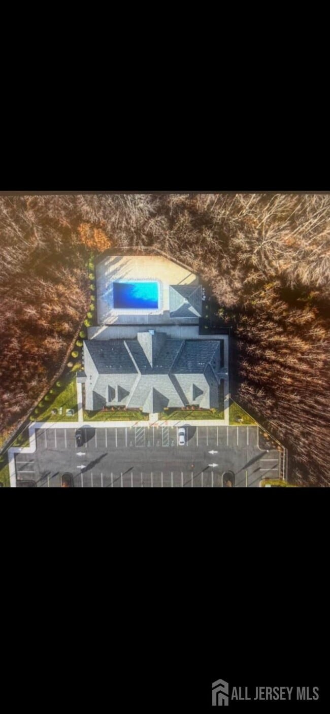 Building Photo - 714 Stiller Ln