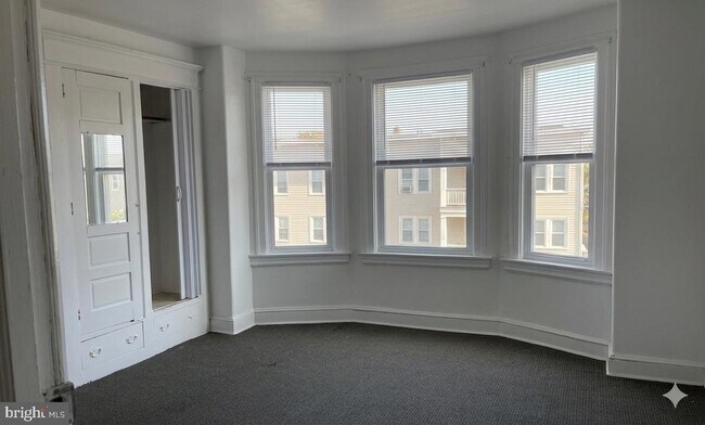 Building Photo - 3122 E St
