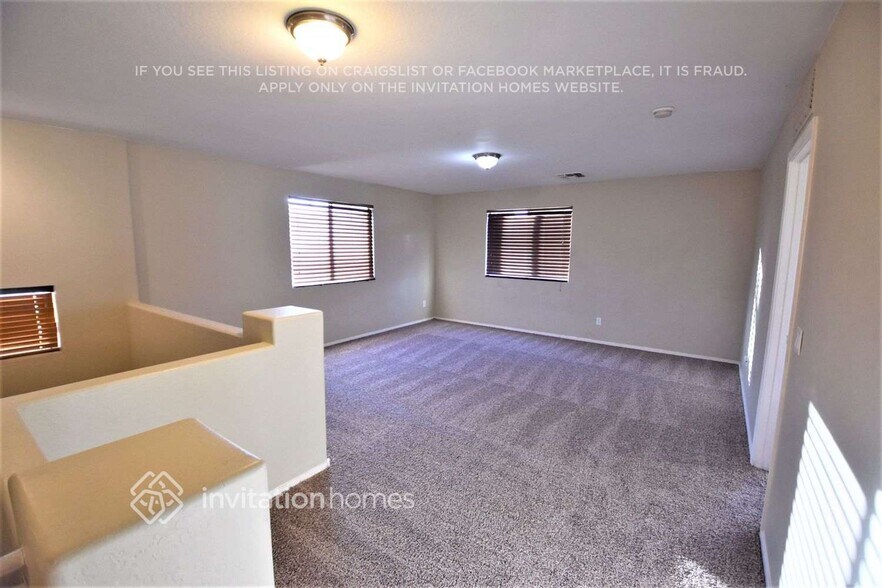 Building Photo - 10925 W Coolidge St