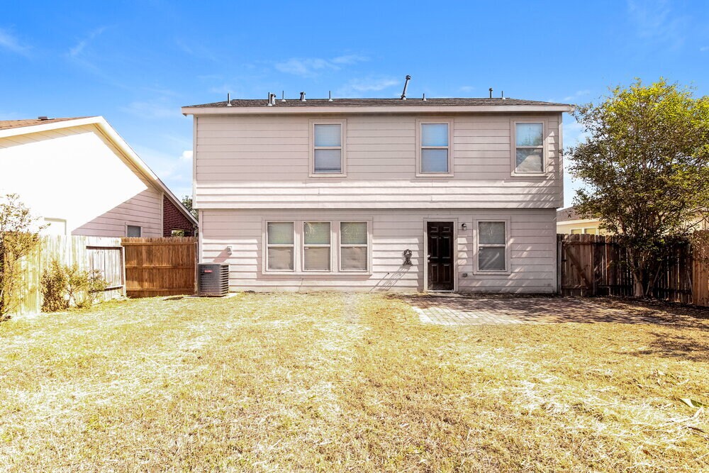 Building Photo - 29415 Legends Hill Dr