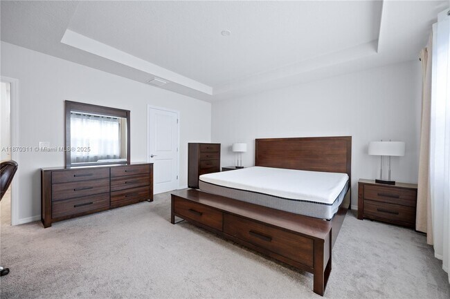 Building Photo - 5180 Eucalyptus Dr
