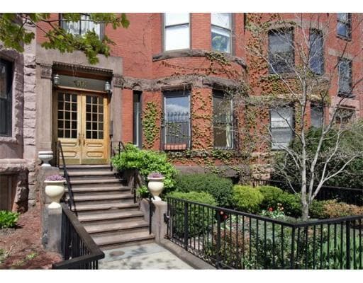 Building Photo - 407 Marlborough St