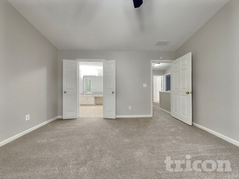 Building Photo - 2660 Binghampton Ln