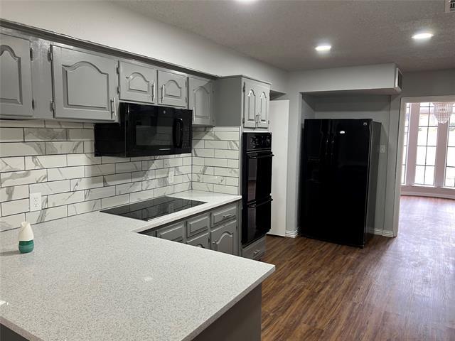 Building Photo - 406 Rockgate Ct