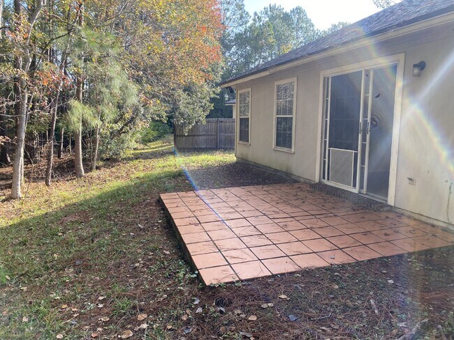 Building Photo - COMING SOON – 3 Bedroom, 2 Bathroom Single...