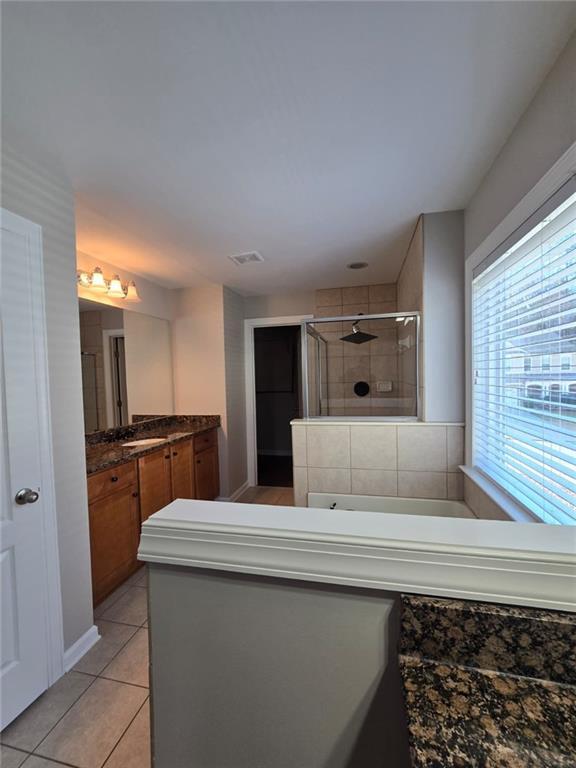 Building Photo - 3845 Dalwood Dr