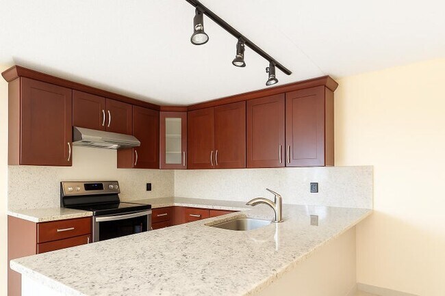 Building Photo - 728 Mill Valley Pl