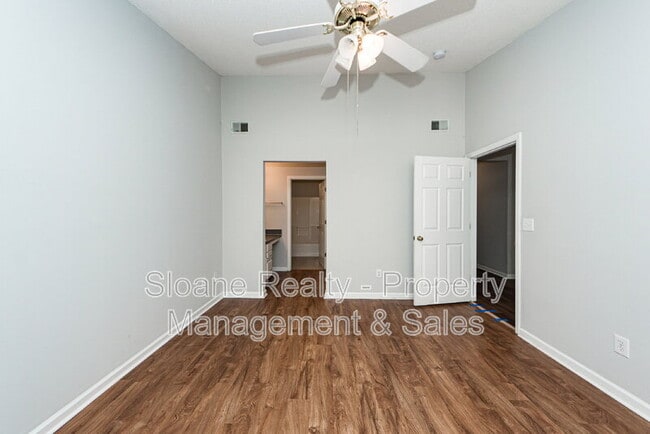 Building Photo - 1345 Pinnacle Ln