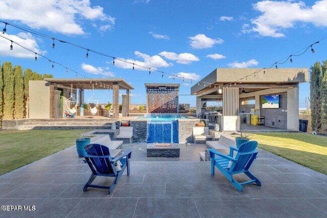 Building Photo - 12292 Fresh Water Dr