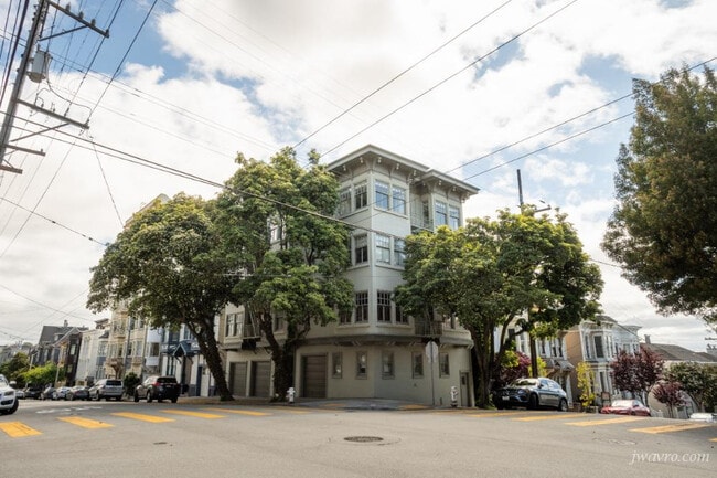 Building Photo - 2989 Jackson St
