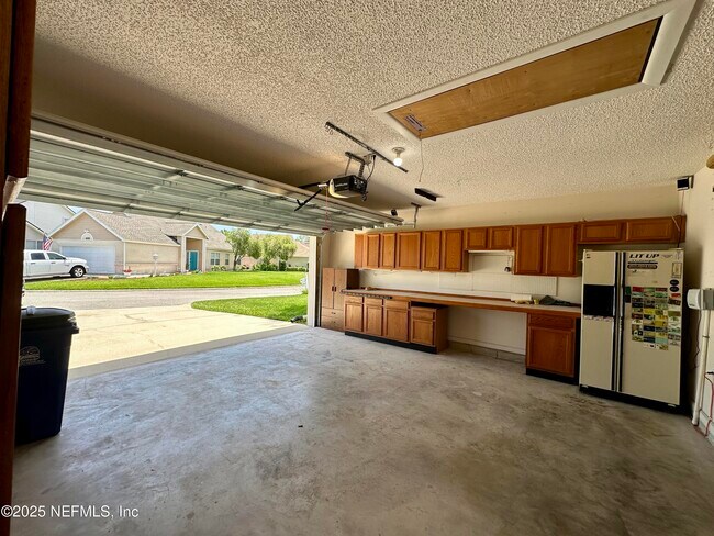 Building Photo - 412 La Reserve Cir