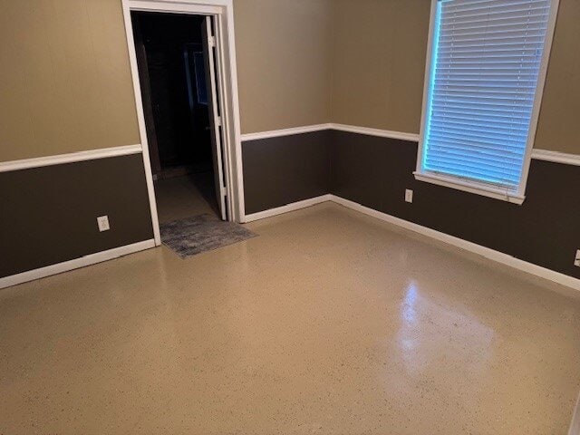 Building Photo - 945 E Fairview St