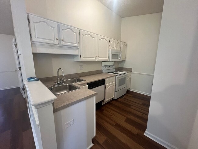 Building Photo - 1023 Yellowhammer Ln