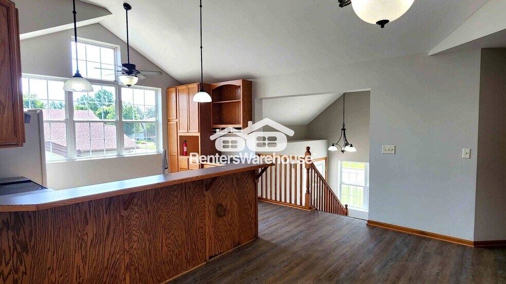 Building Photo - 1477 Pheasant Run
