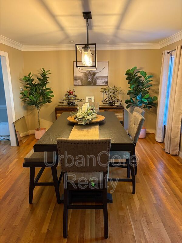 Building Photo - 7949 Flag Tail Dr