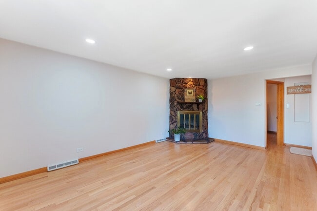 Building Photo - 6210 W 64th St