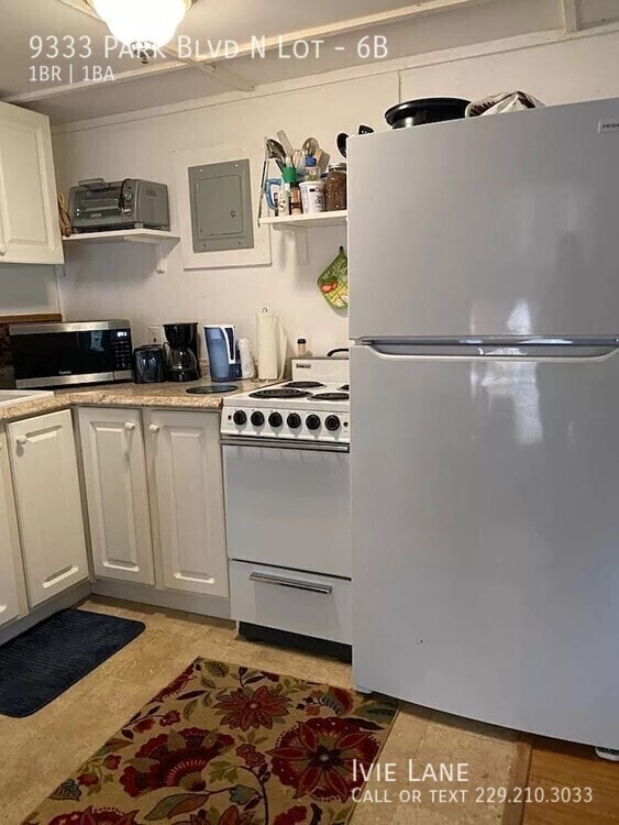 Building Photo - 9333 Park Blvd