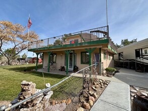 Building Photo - 4-BEDROOM 3-Bathroom FURNISHED Peaceful Country Living