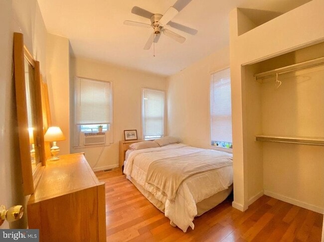 Building Photo - 1518 Page St