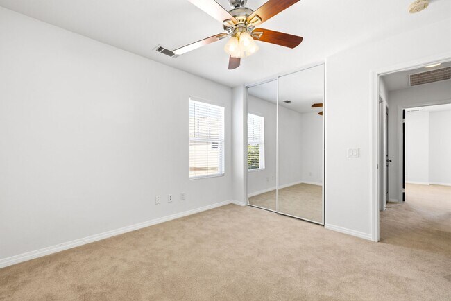 Building Photo - 4 bedrooms / 3 bathroom OPEN floor plan HOUSE for rent in LANCASTER