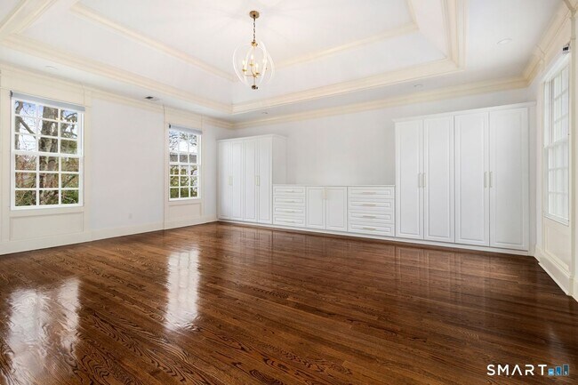 Building Photo - 59 Crescent Rd