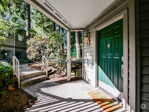 Building Photo - Spacious Private 2 Bed 2 Bath Condo for Rent!