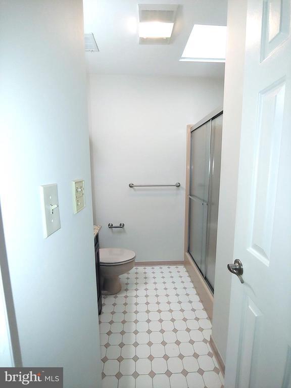 Building Photo - 719 Monmouth Ave