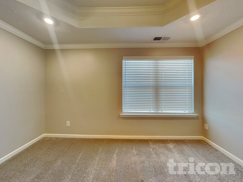 Building Photo - 143 Edgefield Ct