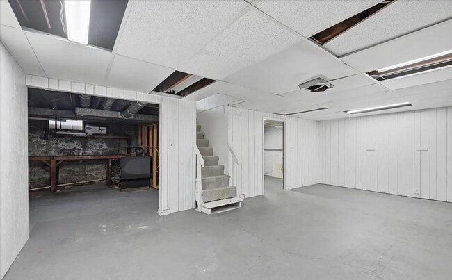 Building Photo - 4624 N Pearl St