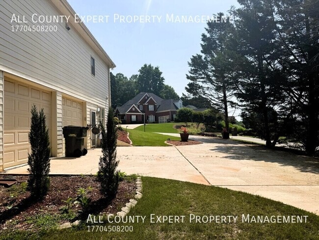 Building Photo - 5760 Charleston Ln