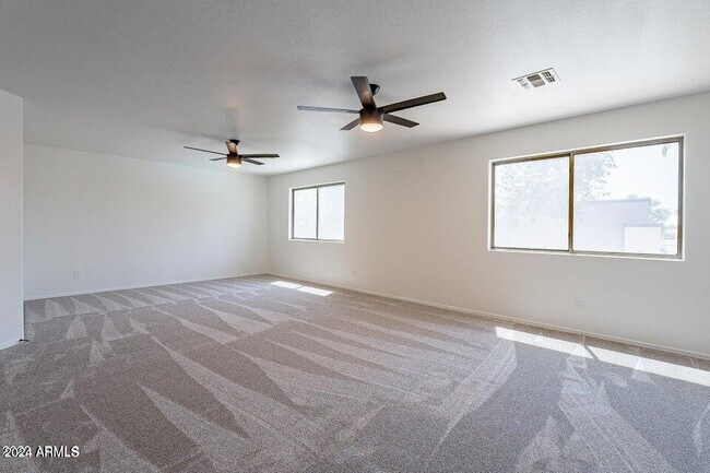 Building Photo - 20858 N 90th Ave