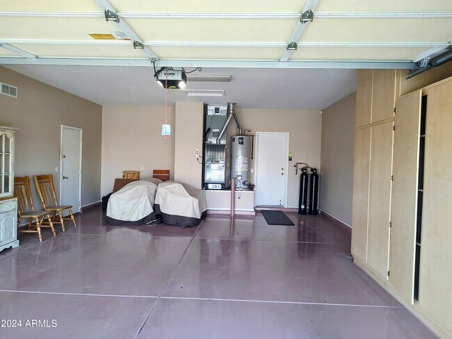 Building Photo - 17214 W Hermosa Dr