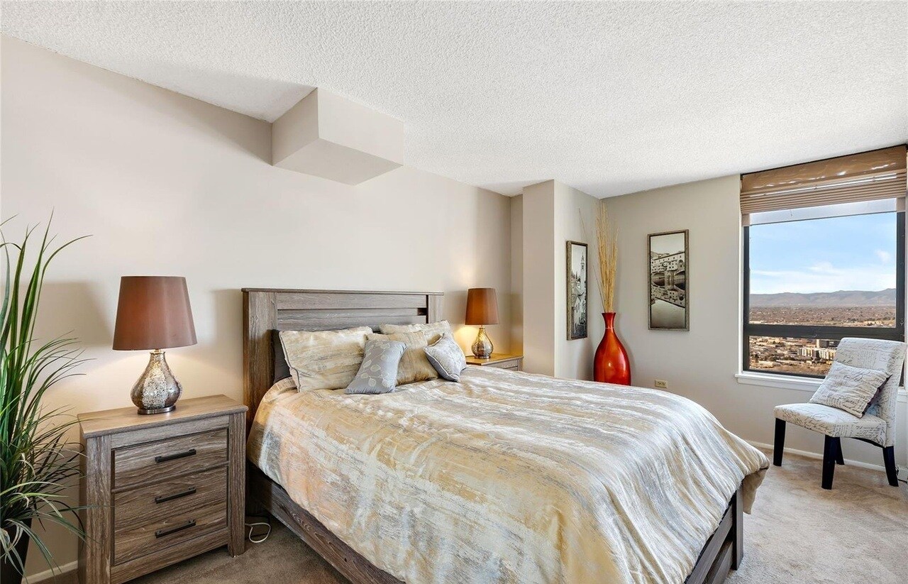 Building Photo - 1020 15th St