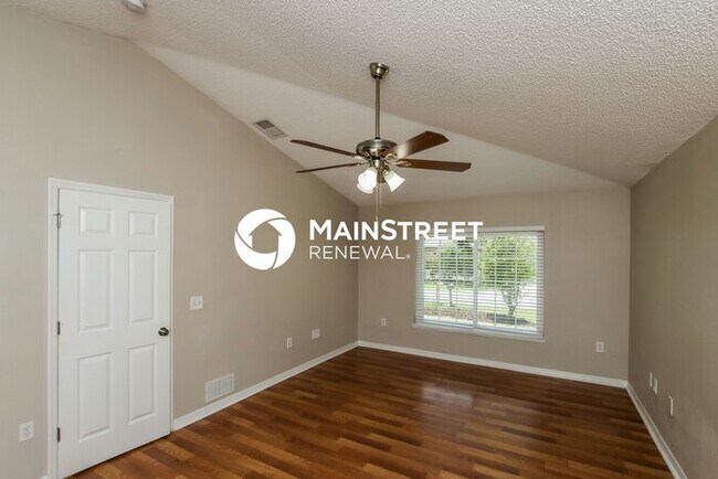 Building Photo - 4 Bedroom Pet-Friendly Home in Palm Bay, FL with Main Street Renewal