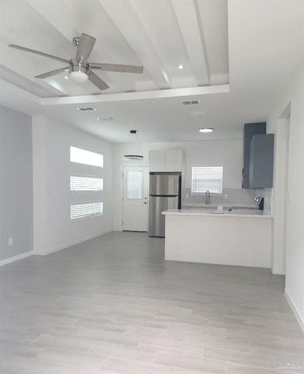 Building Photo - 13 Campeche Dr