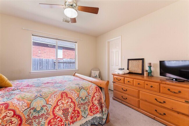 Building Photo - 11120 Savin Hill Ln
