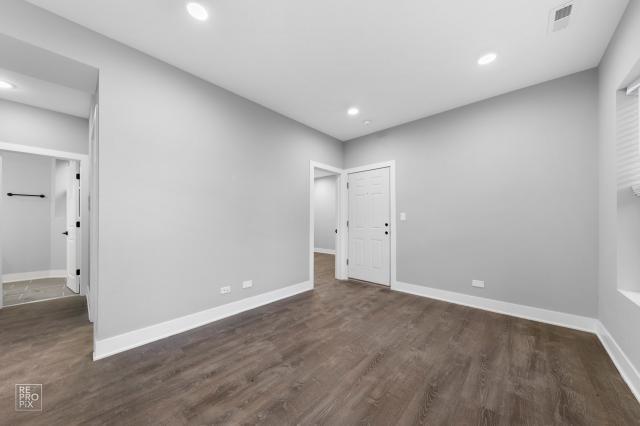 Building Photo - 2 bedroom in Chicago IL 60607