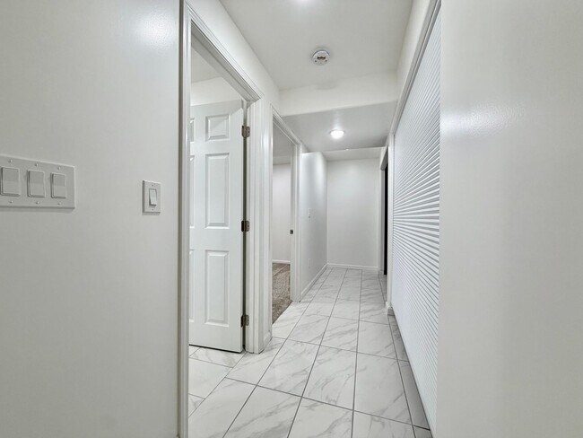 Building Photo - 1336 S 1400 E
