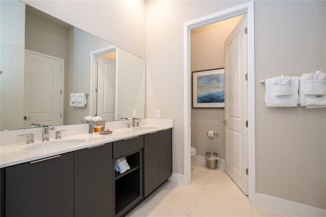 Building Photo - 7740 Sandy Ridge Dr
