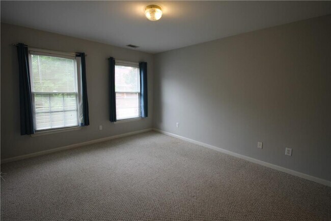 Building Photo - 1581 Oak Park Cove