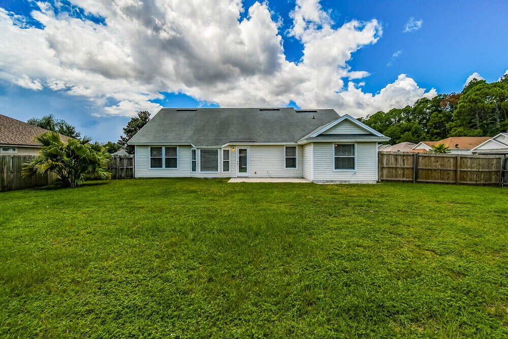 Building Photo - 3559 White Cow Ct