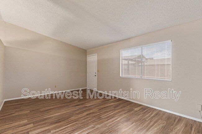 Building Photo - 4744 E Camino St