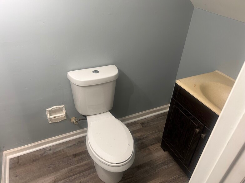 Building Photo - 6370 Harrison Pike