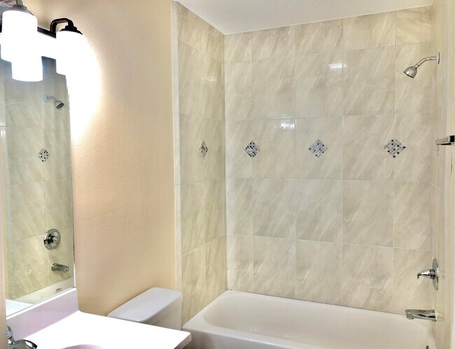 Building Photo - 4246 Dorel Dr