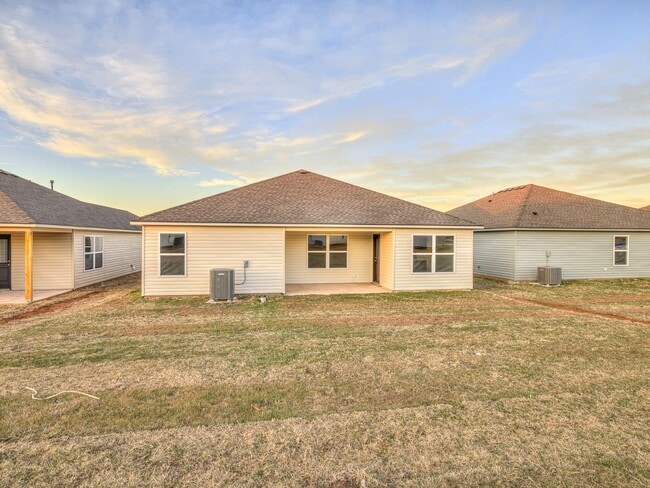 Building Photo - Brand New Construction + 4 bedrooms + Must...