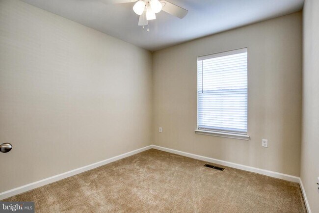 Building Photo - 107 Alderman Wy