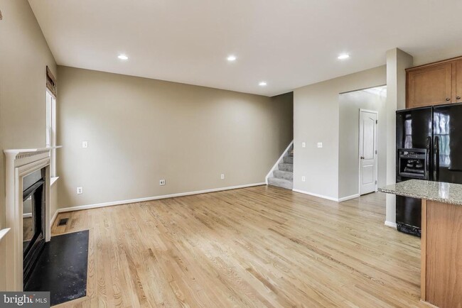 Building Photo - 22514 Airmont Woods Terrace