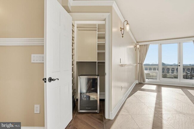 Building Photo - 701 Pennsylvania Ave NW